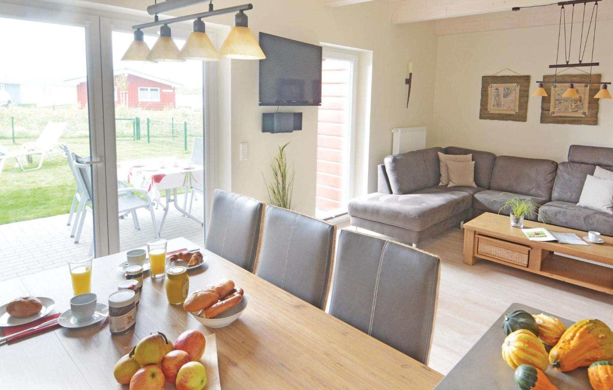 Gorgeous Home In Dagebuell With Kitchen Extérieur photo